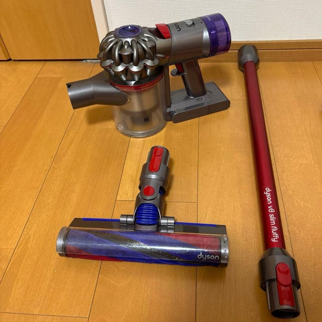 ダイソン V8 slim fluffy コードレスクリーナー 掃除機