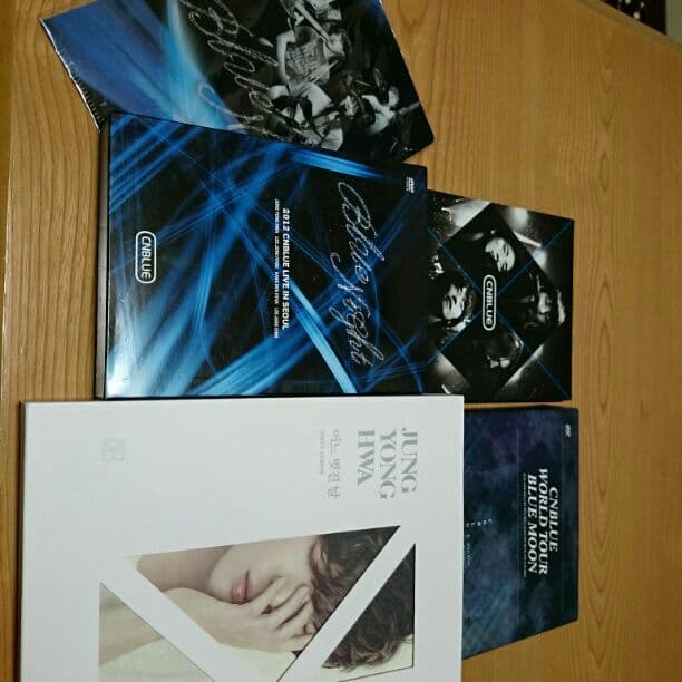 CNBLUE(DVD・CD・ポスター・クリアファイル)