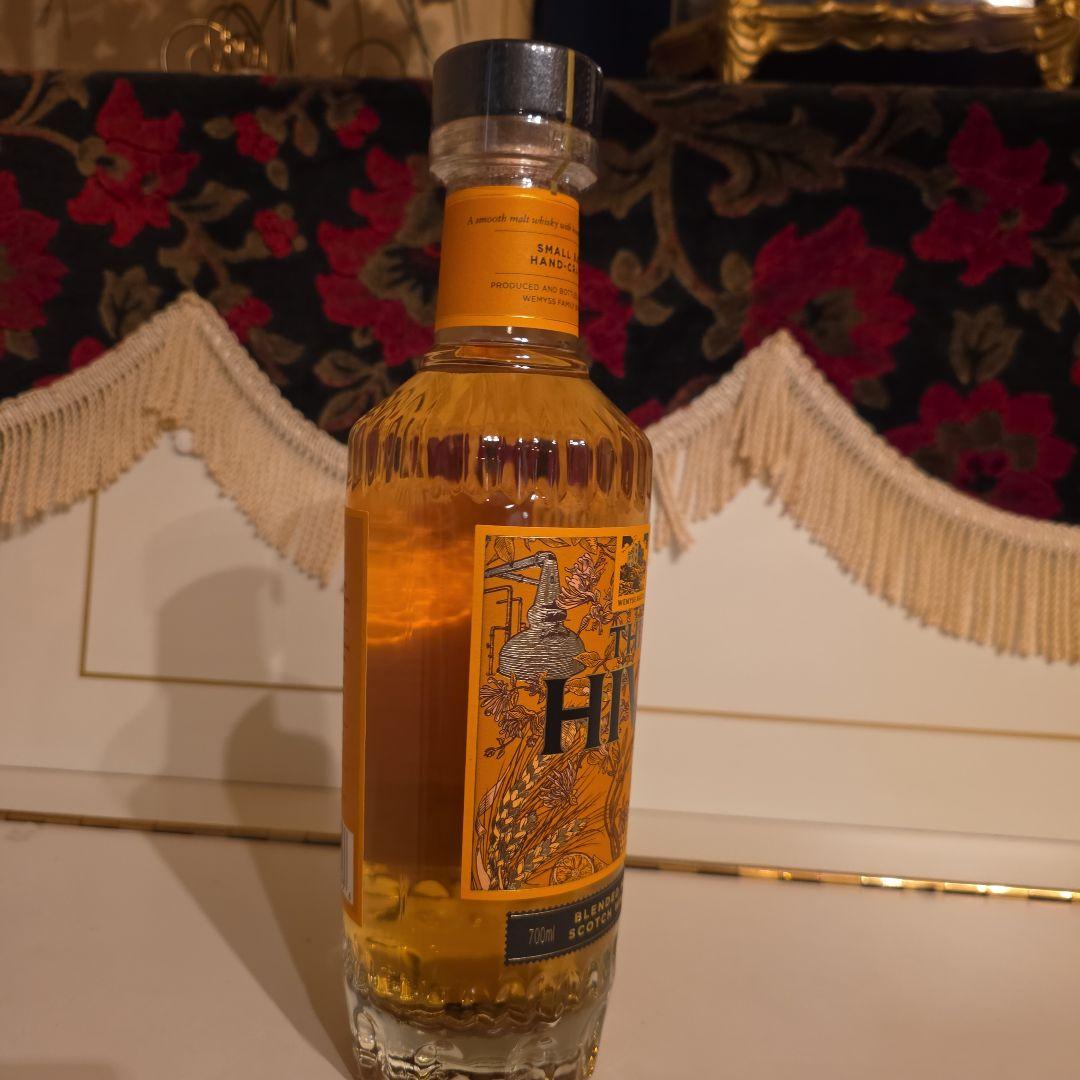 [再入荷] Noble Rebel & The Hive <2本>フェルト