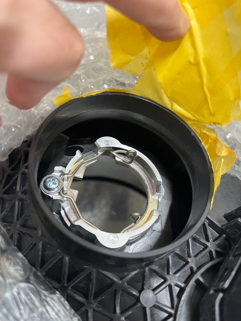 スズキ　ハスラー　右ヘッドライトユニット