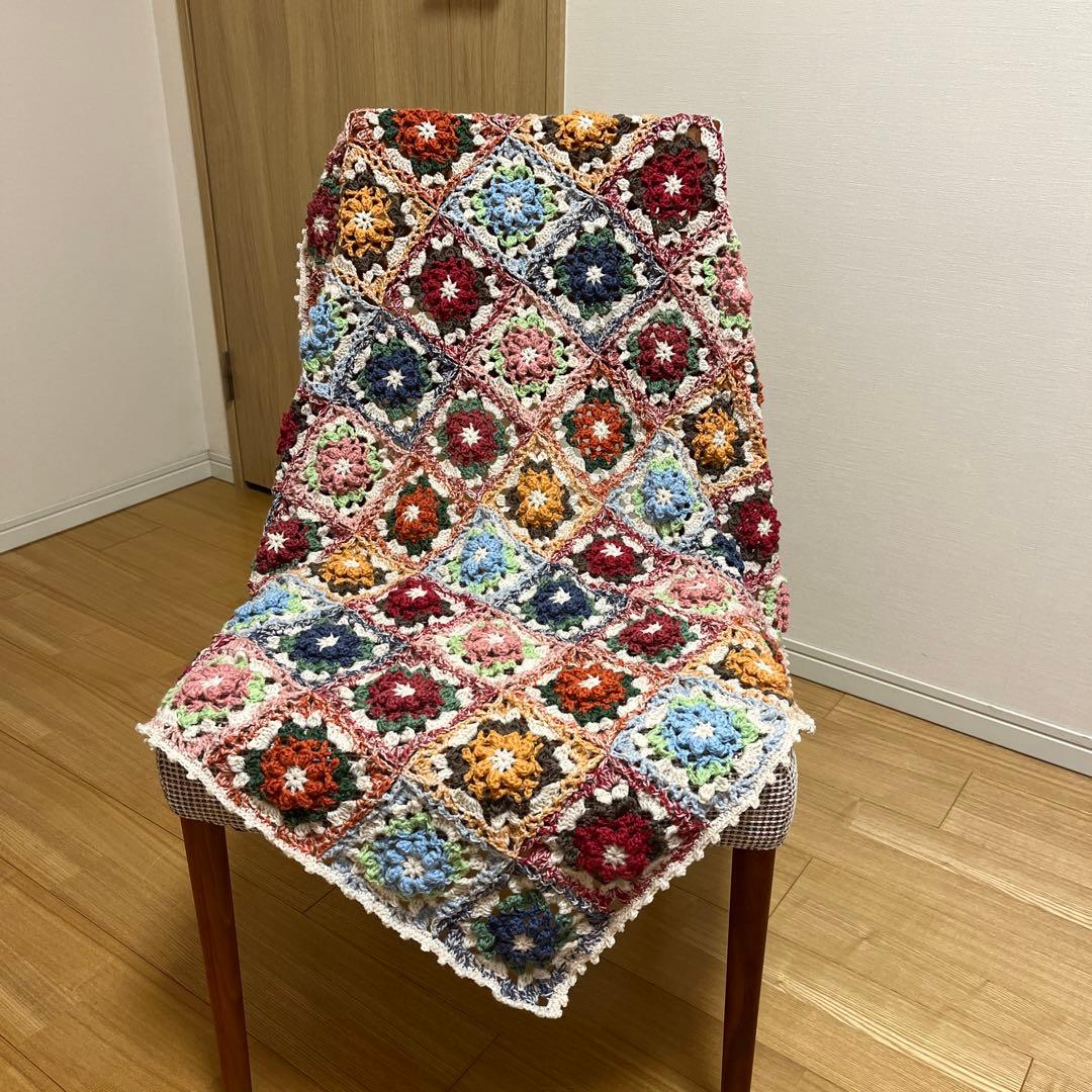 『キュートフローラルブランケット』ホビーラホビーレ〜手編み〜マルチカバー