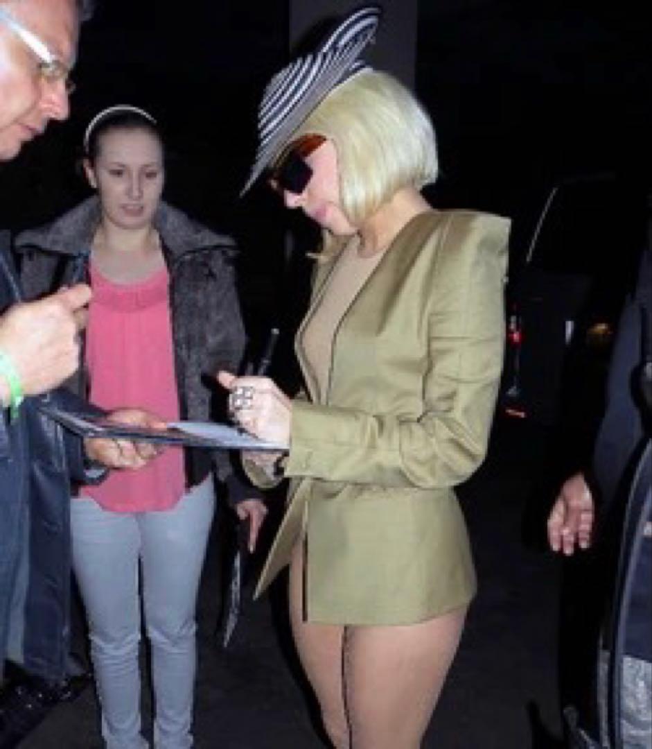 元エルメスデザイナー フランス製 チラチラ煌めくダークブルーおりぼんサマーハット