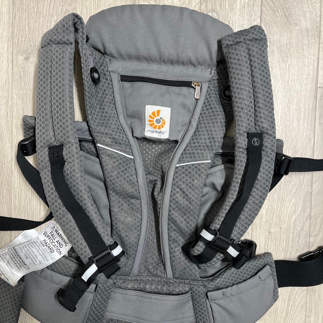 オムニブリーズOMNI breezeグラファイトグレー　エルゴベビー　抱っこ紐