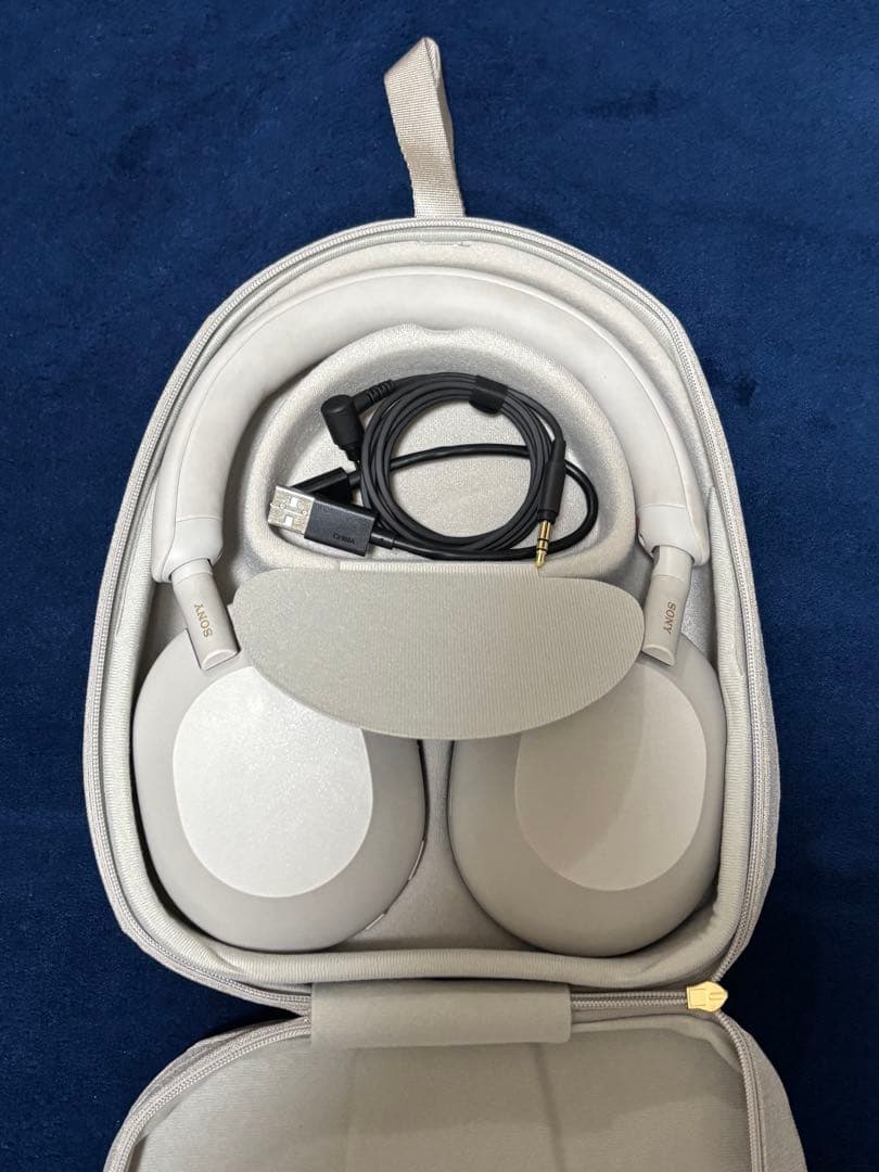 WH-1000XM5 ソニー　ワイヤレスヘッドホン