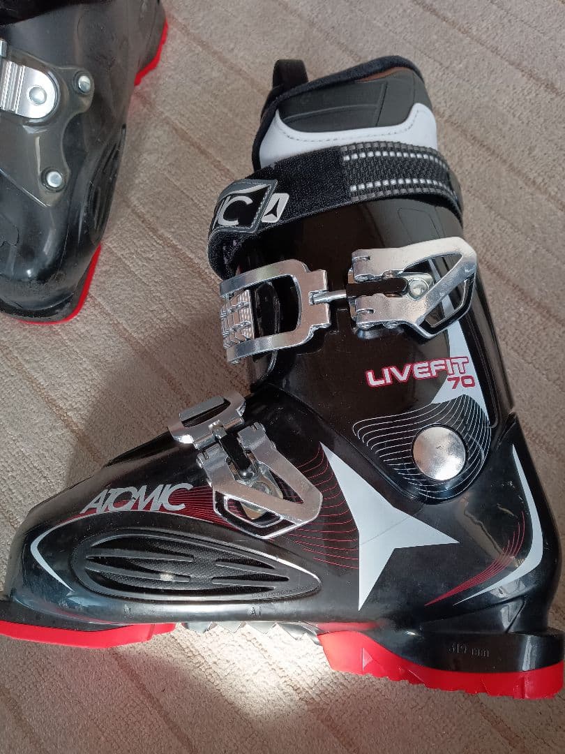 ATOMIC アトミックスキー ブーツ LIVE FIT70/27-27.5cm