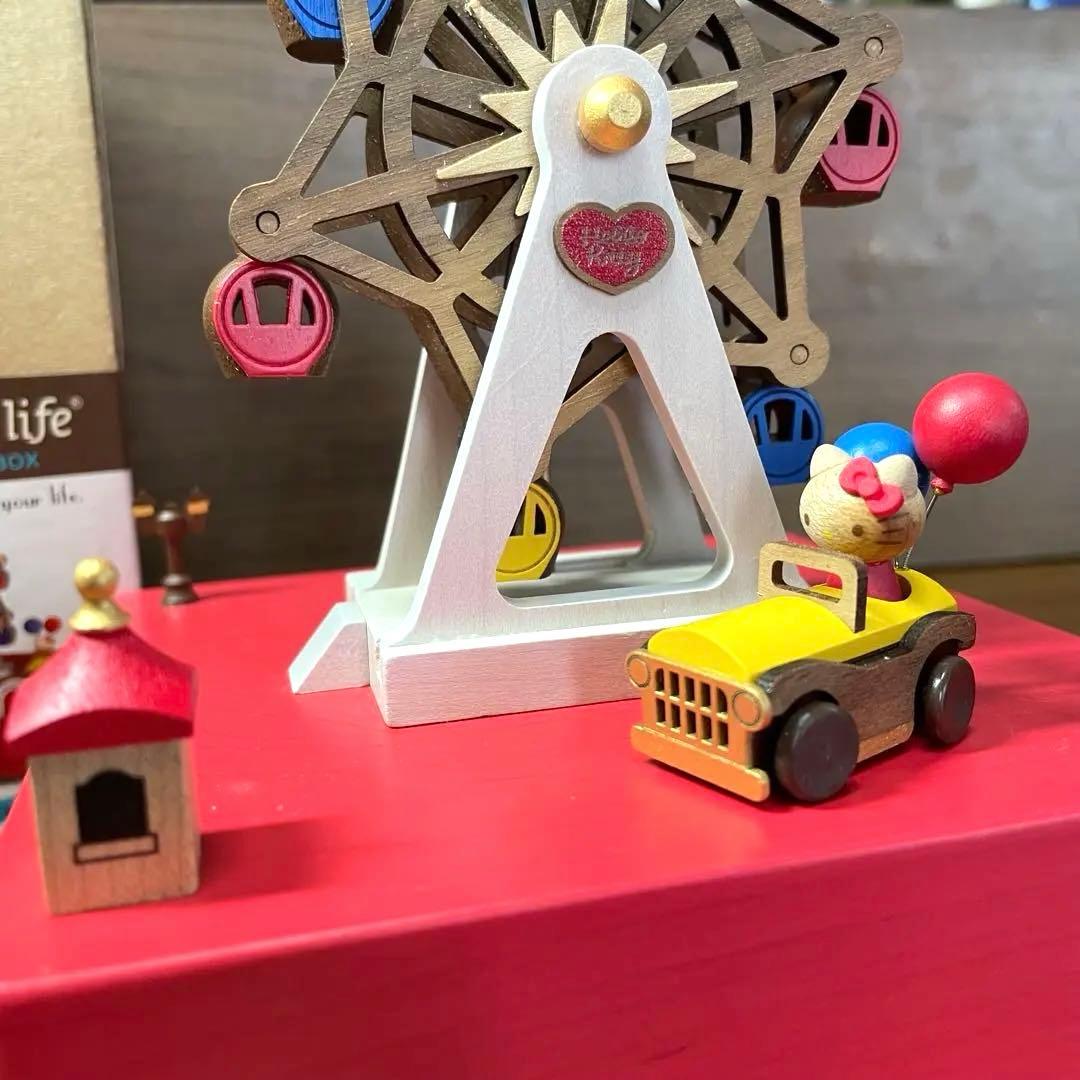 【廃盤　希少】2015年製　ジオラマ　ハローキティ 観覧車 木製オルゴール 箱付