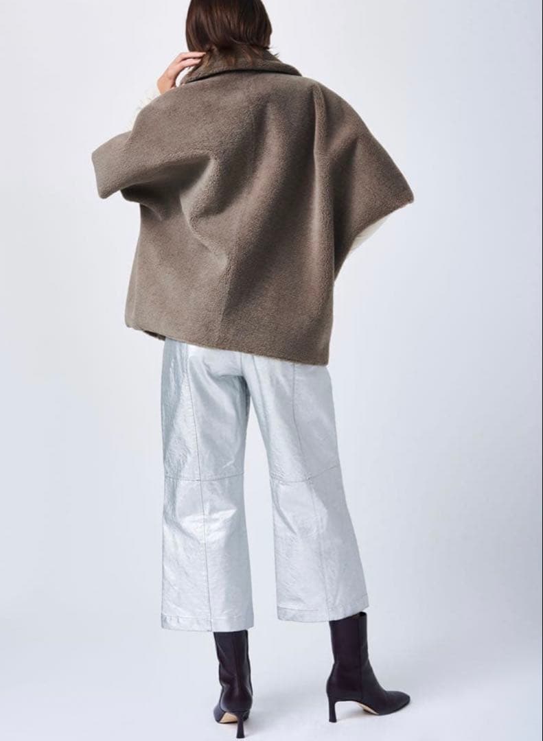 お値下げ中！STUNNING LURE スタニングルアー　ボアポンチョコート　M