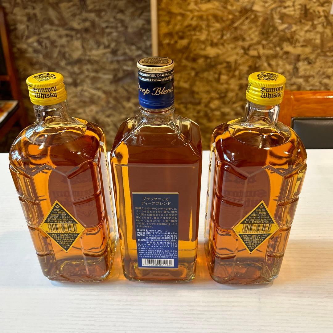 サントリーウイスキー ブラック ディープブレンド 700ml 3本セット　新品
