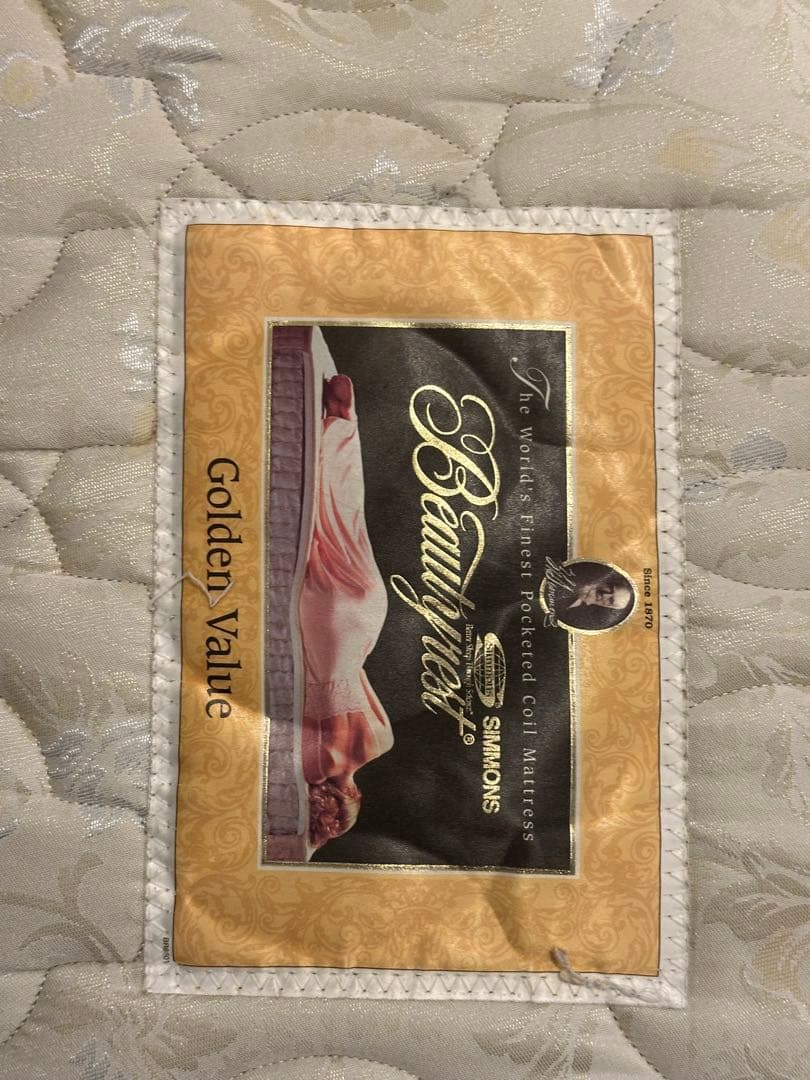 【送料無料】シモンズSimmonsクイーンベッドフレームブラックマットレスセット