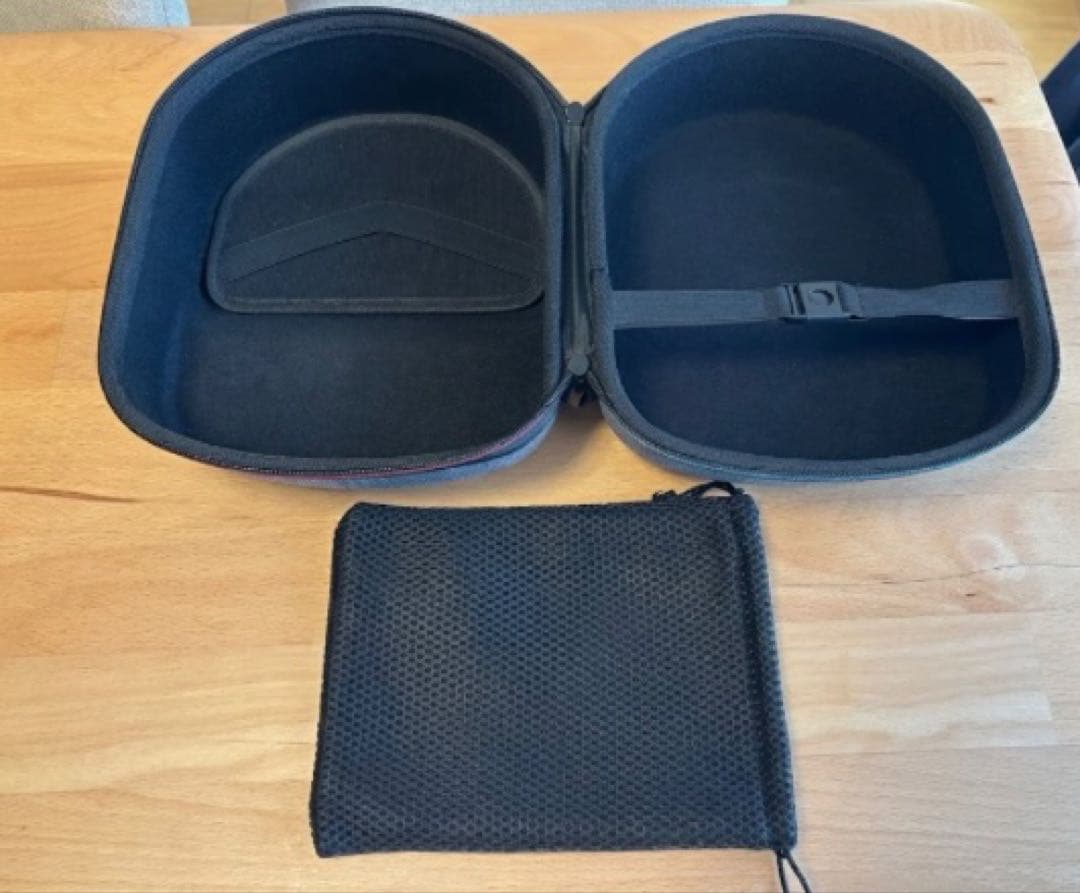 【極美品】 Quest 2 64GB使用3回付属品完備＆ハードケース付