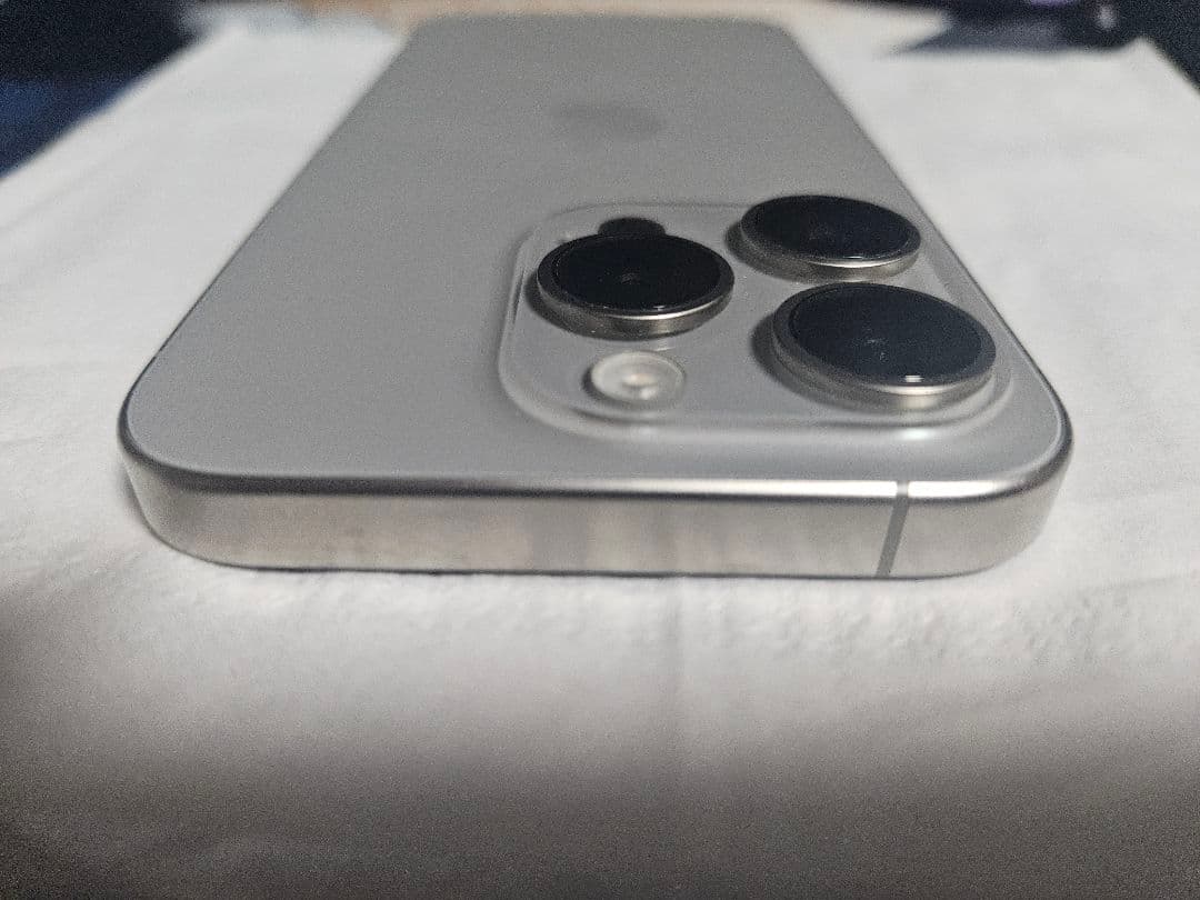 iPhone15pro ナチュラルチタニウム