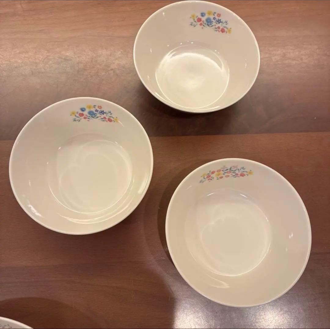 新品　未使用　ピーターラビット　陶器製　カレーパスタ皿　サラダボウル　コップ