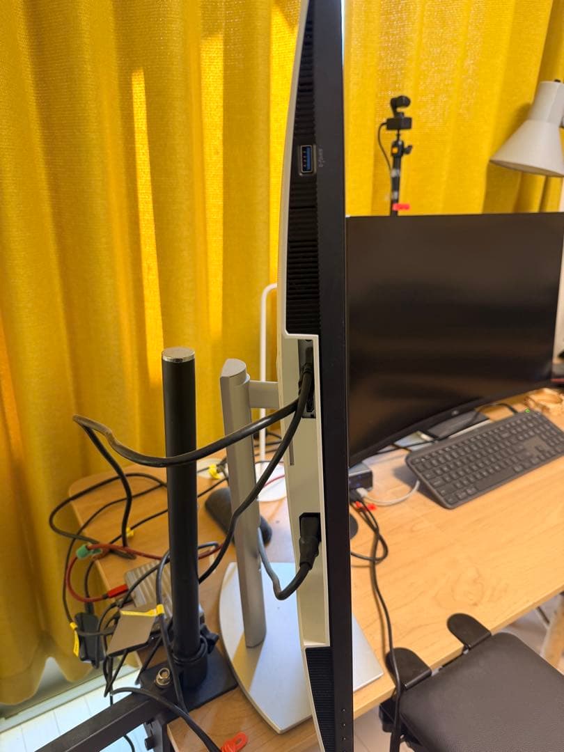 ディスプレイ・モニター本体 Dell 27-Inch 4K Monitor - Type C!