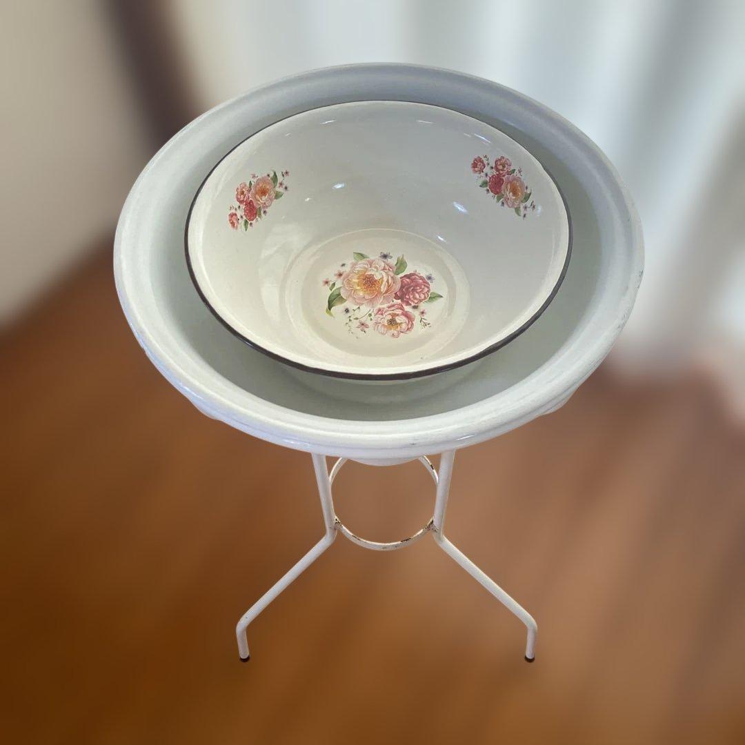 ビンテージホーロースタンド付きホーローボール2点