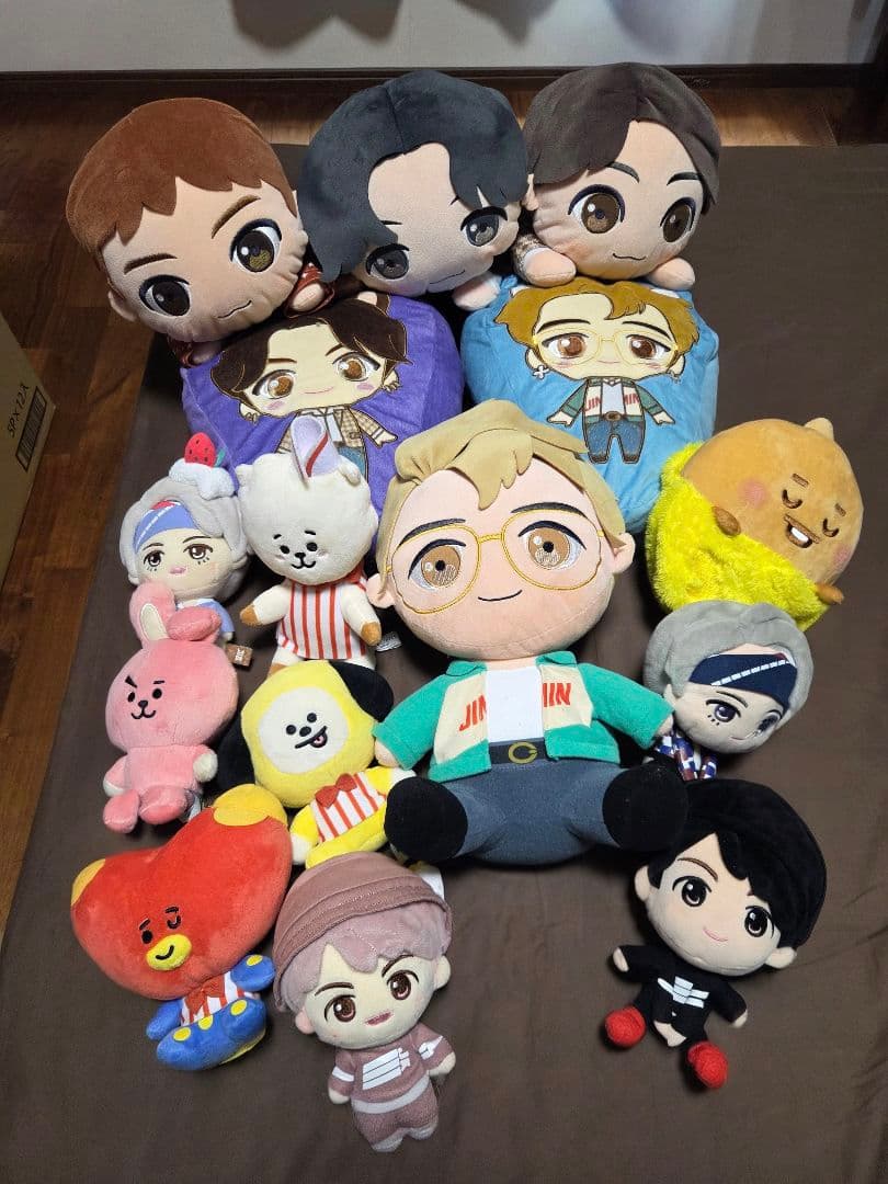 K-POPアイドル BTS タイニータン、BT-21ぬいぐるみセット　15個