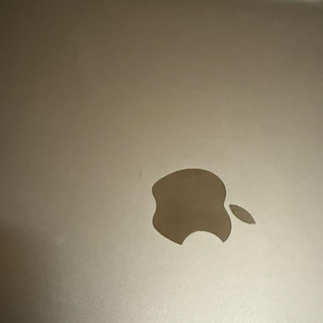 M1 A2337 MacBook Air 8GBメモリ 256GB SSD