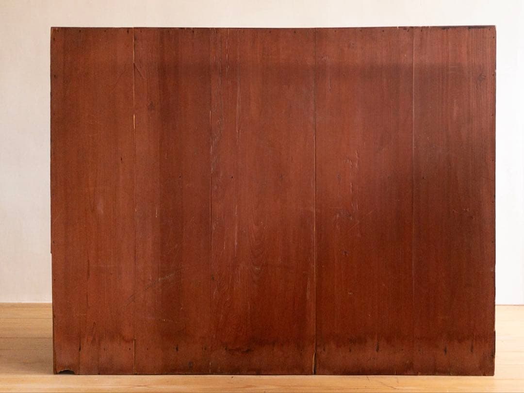 和箪笥　漆薄塗り紅　大ぶり　4段　無垢　収納棚　古道具　古家具　アンティーク