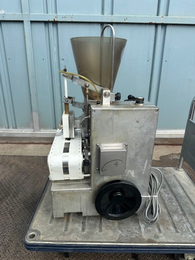 トーセー工業卓上型餃子成形機　NS-21　使用頻度小　中古美品