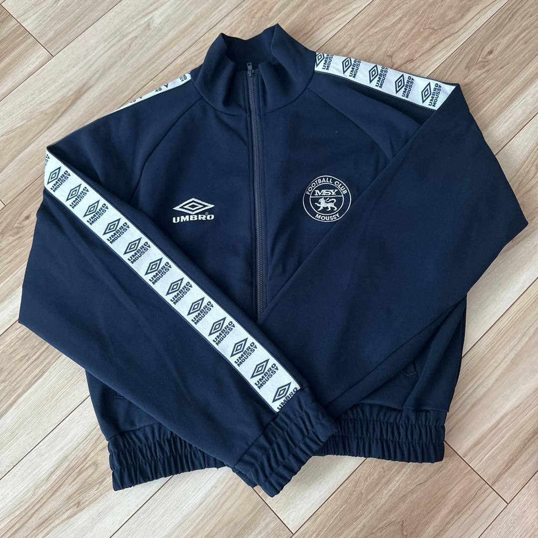 umbro moussy トラックジャケット