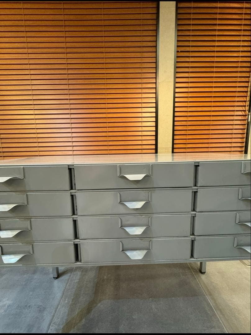 アメリカ　LYON スチールチェスト