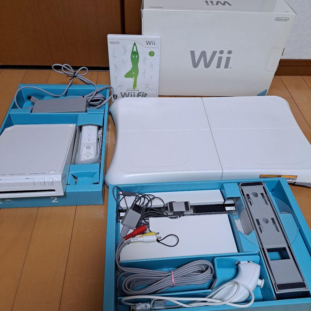 Wii Fit　ボード　本体　ソフト　リモコン