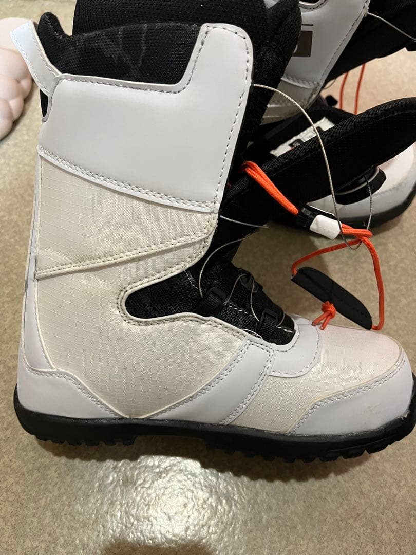 SPOON スノーボードブーツ 女性用 JP 22.5〜23.0 ホワイト