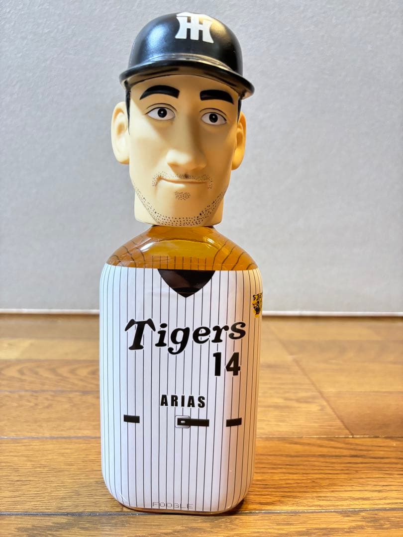 【優勝セール】2003年 阪神タイガース 優勝記念ウイスキー　※カレンダー付き