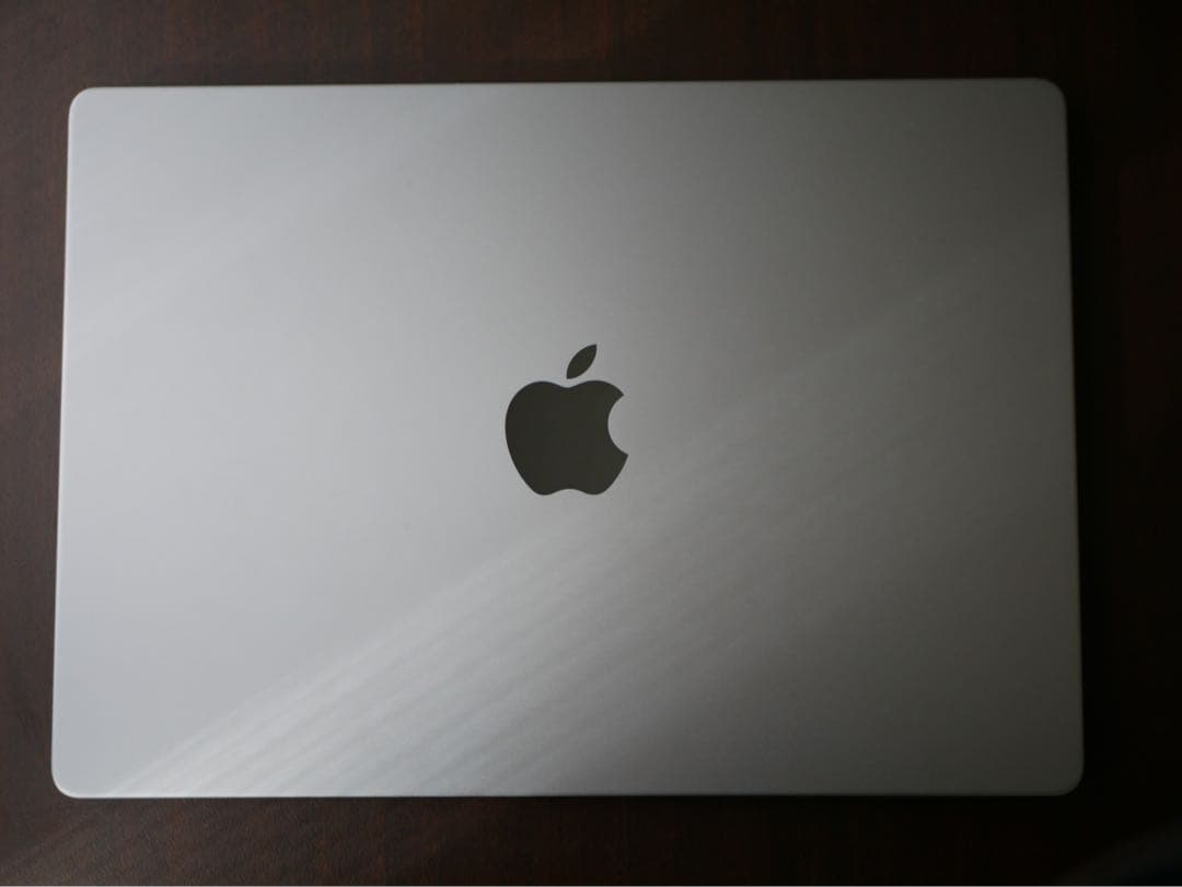 【ジャンク】MacbookPro14M2Pro / 通電OK画面×充電器外箱付き