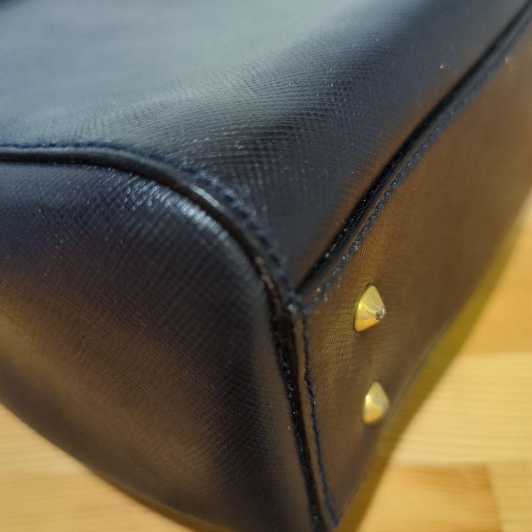 PRADA ネイビー レザー ショルダーバッグ　プラダショルダー　サフィアーノ