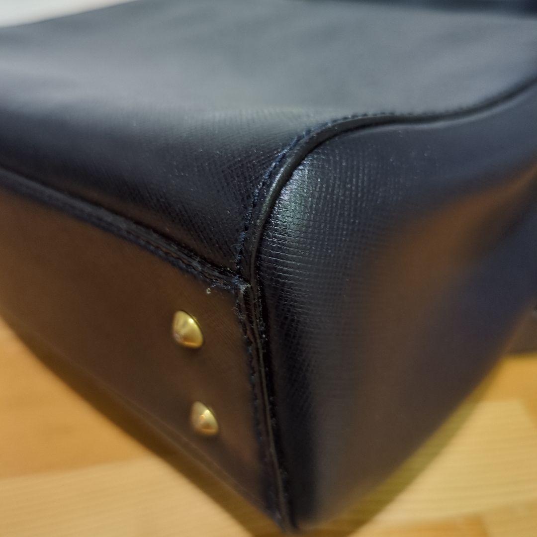 PRADA ネイビー レザー ショルダーバッグ　プラダショルダー　サフィアーノ