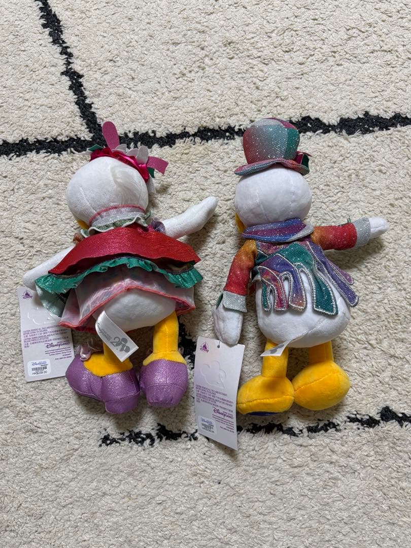 【新品未使用】ドナルドデイジー香港ディズニー20周年ぬいぐるみ