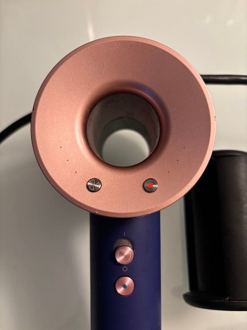 （特価）Dyson HD08 ヘアドライヤー 4種ノズルつき