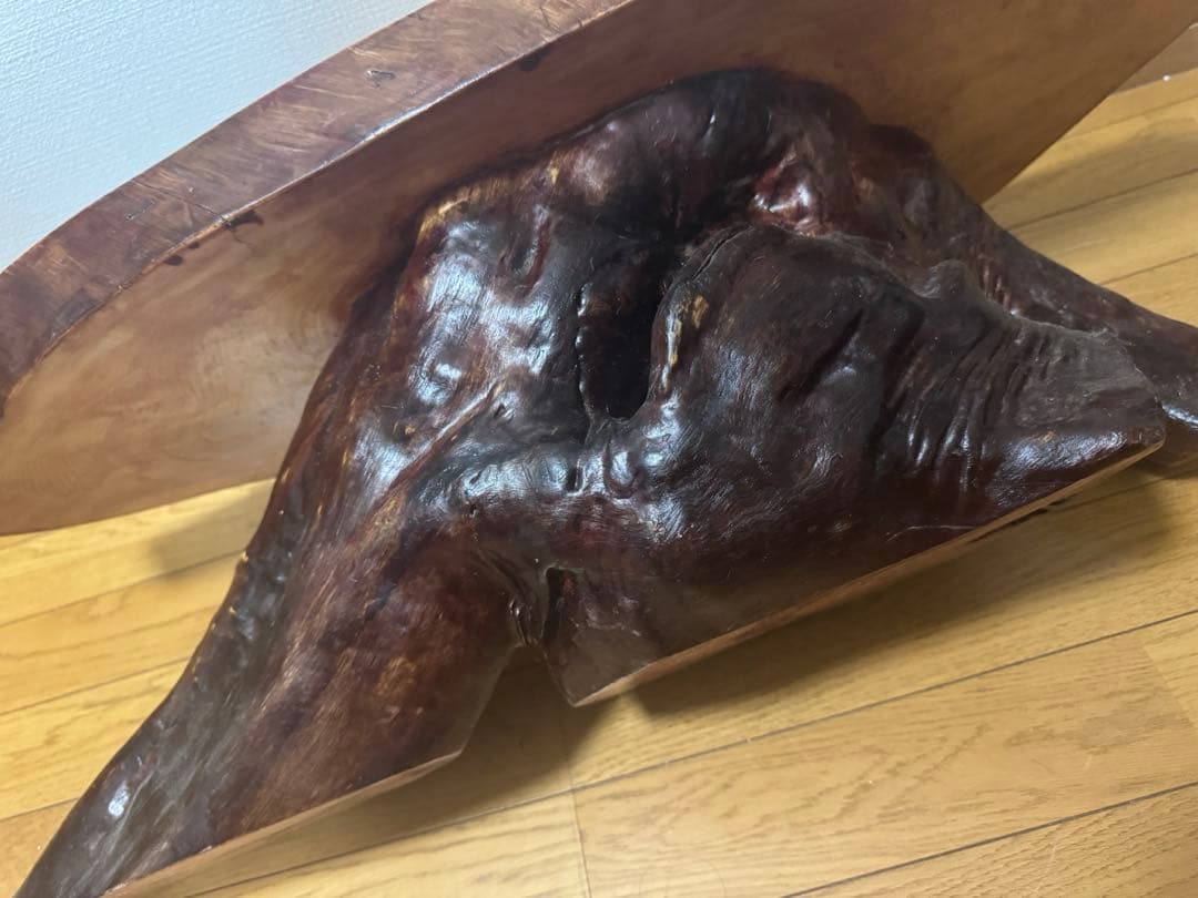 飛騨古川産 椿の自然木一枚板　ライブエッジテーブル