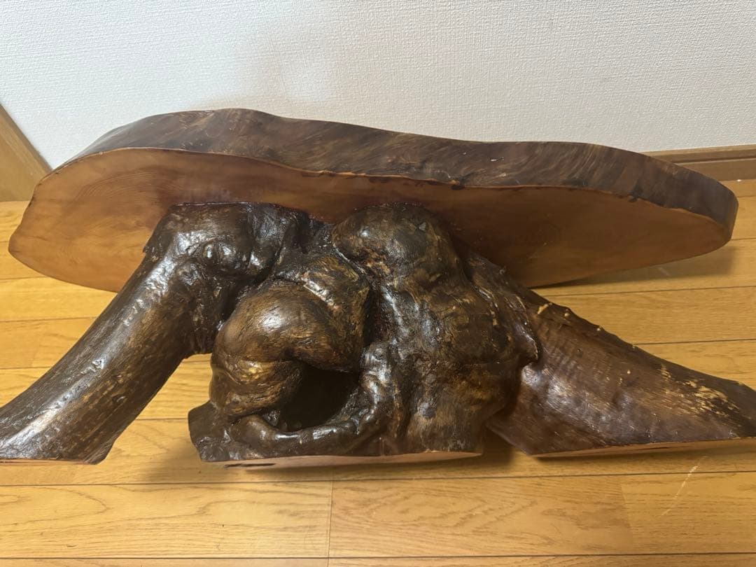 飛騨古川産 椿の自然木一枚板　ライブエッジテーブル