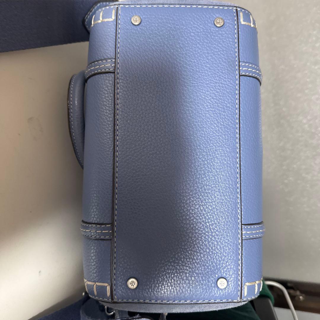Tory Burch 青 レザーハンドバッグ