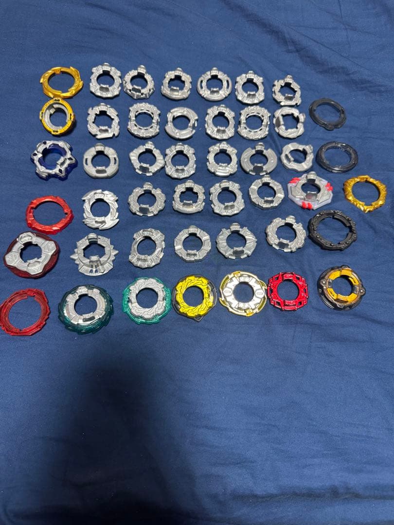 値下げしました。ベイブレードまとめ売りです。