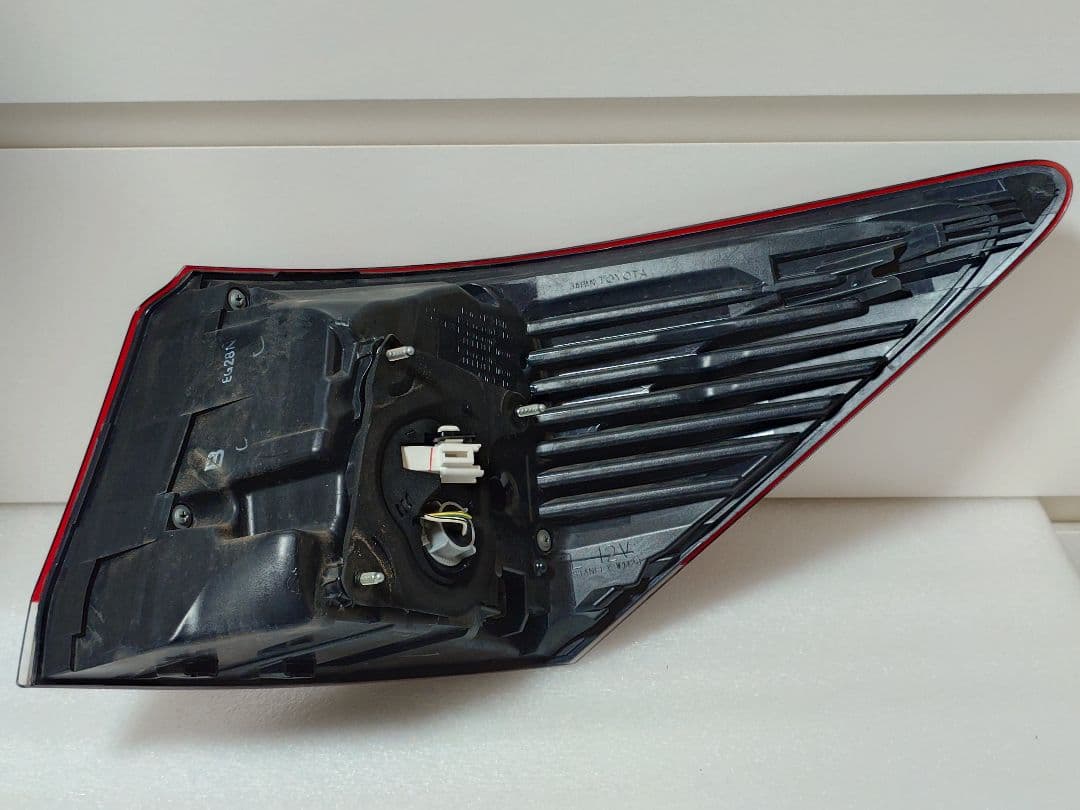 トヨタ 210系 クラウン アスリートS ハイブリッド 前期 テールランプ 純正