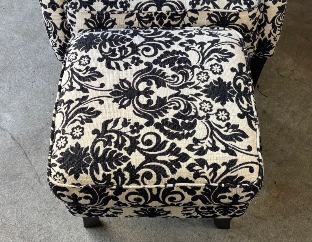 【ドイツ 定価25万 IDC大塚家具 ドミシール 1人掛けソファ オットマン付き