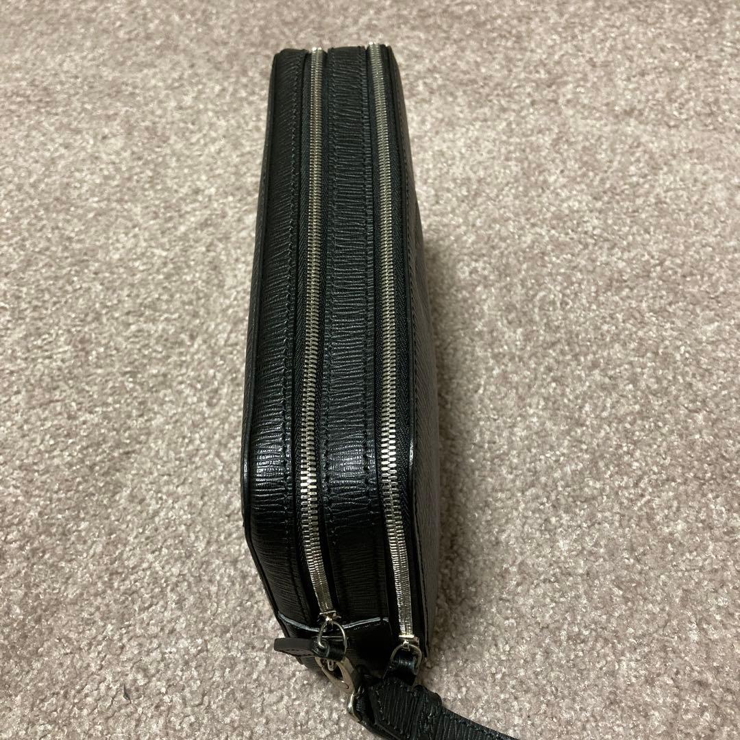 フェラガモ男性用セカンドバッグ(美品)