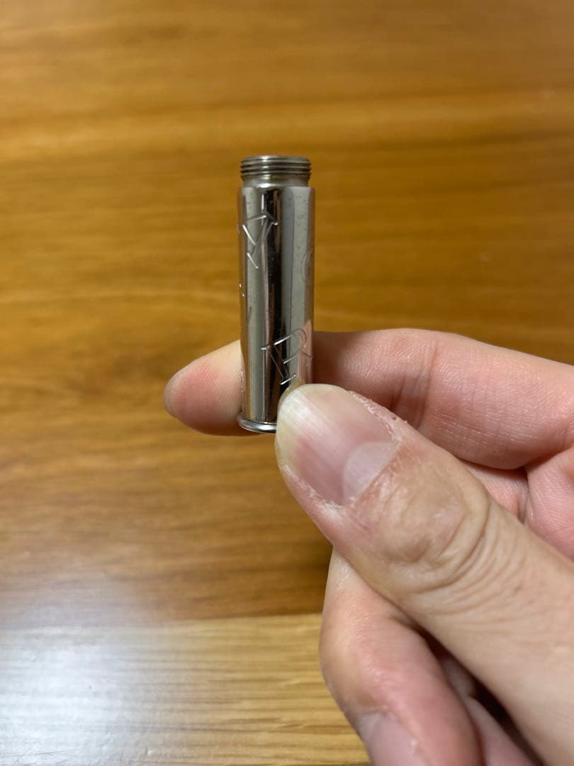 カルティエ　シルバー金属製キーホルダー