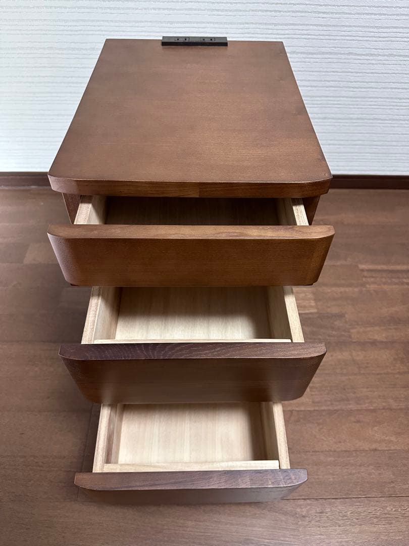 ベッドサイドチェスト②