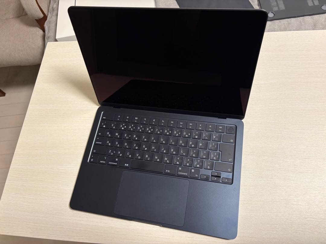 【ほぼ新品】Apple MacBook Air M2 13インチ256G