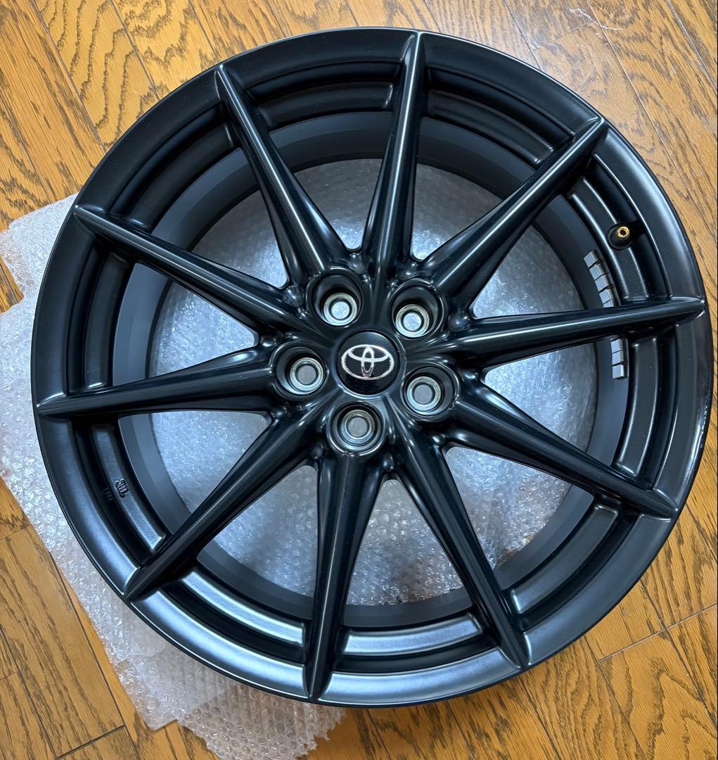 トヨタ GR86純正　18インチ マットブラックホイール