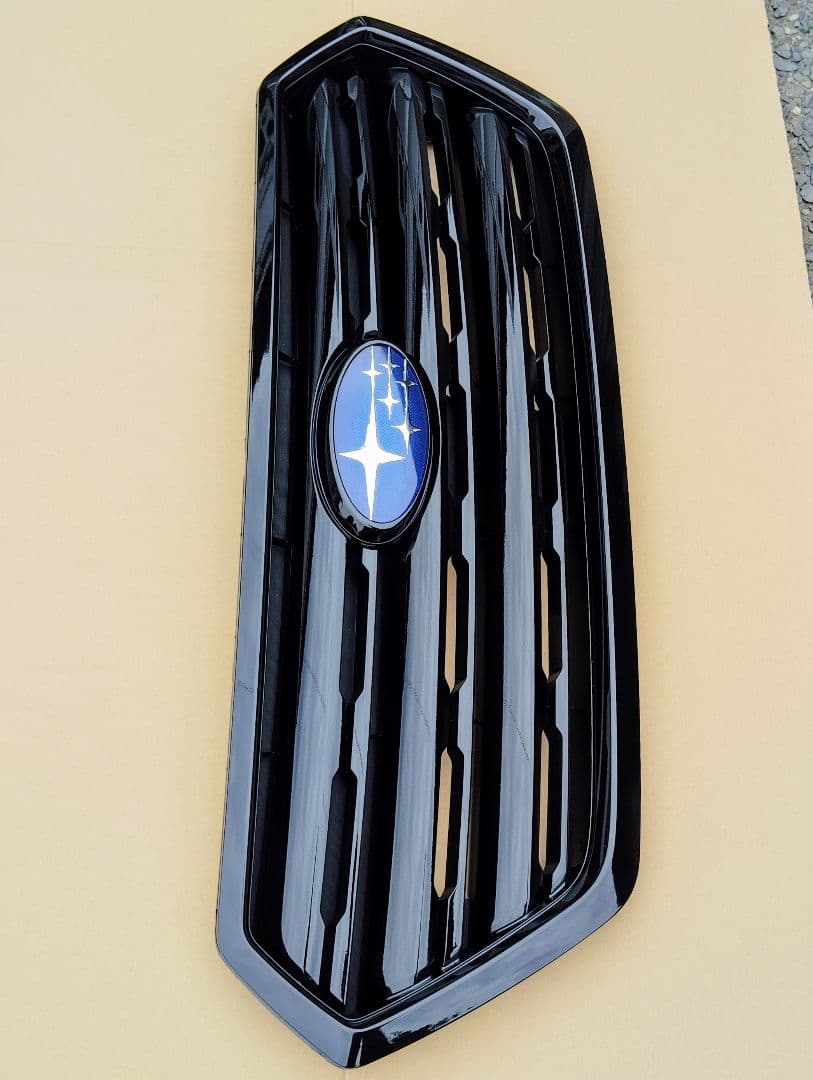 S*n様 スバル　レガシィアウトバックBS9前期型　純正フロントグリル