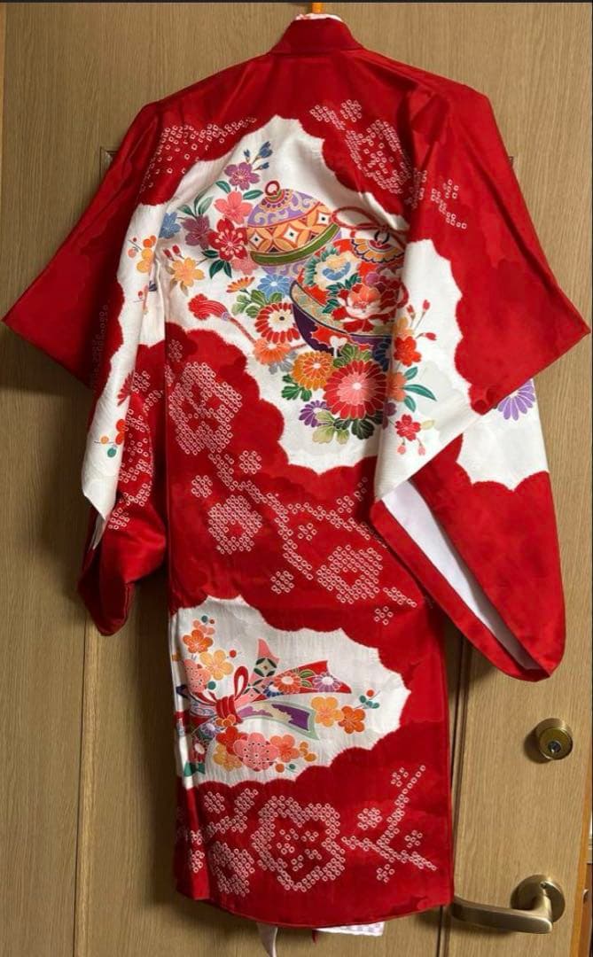 七五三 和装着物　はこせこセット 赤 白 花柄　髪飾り　長襦袢　中古品　美品