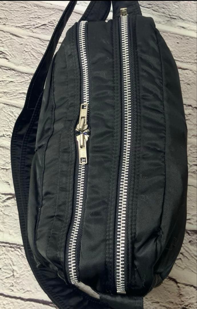 中古美品 ポーター タンカー Wジップ ショルダーバッグ（旧タイプ）