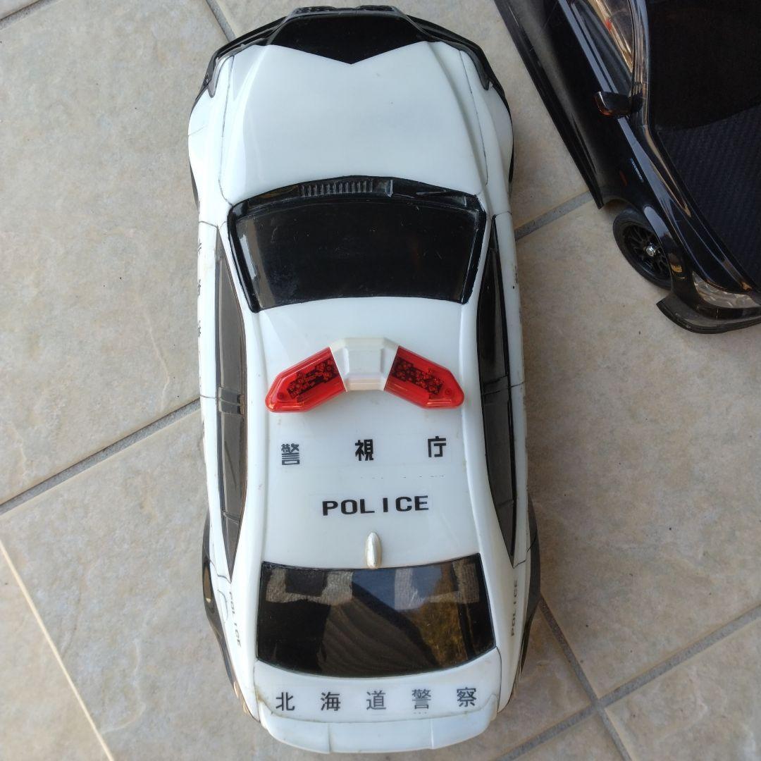 パトカー LEXUSラジコンタミヤTT-02