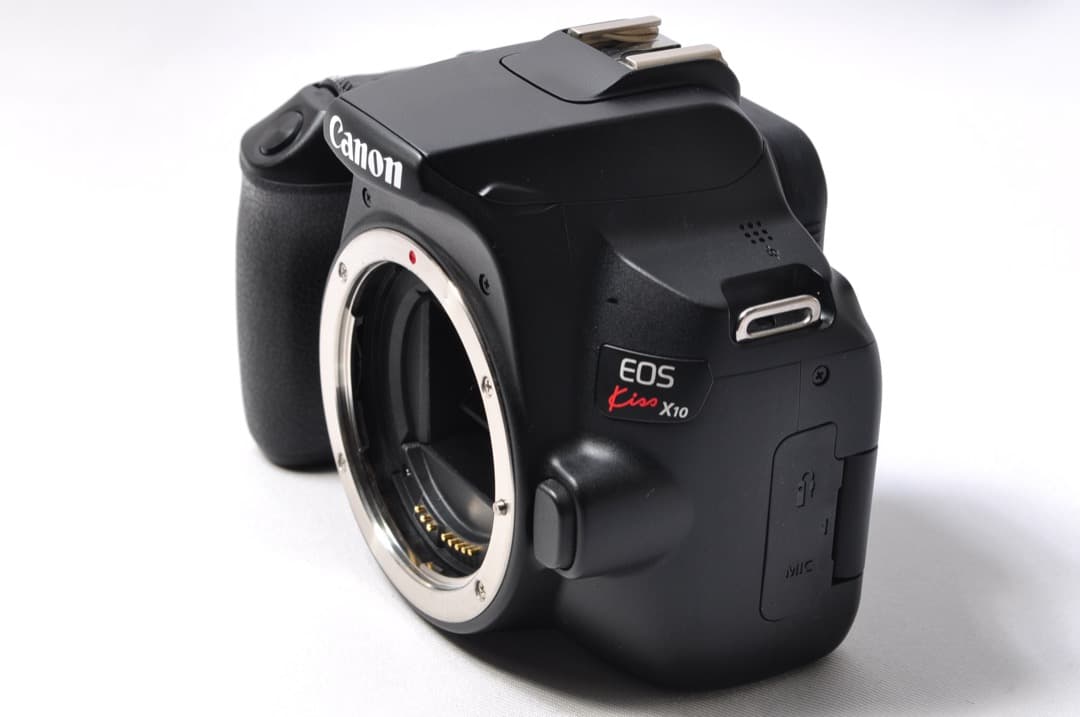 ❤️極美品❤️Canon Kiss X10 単焦点&標準&超望遠トリプルレンズセット