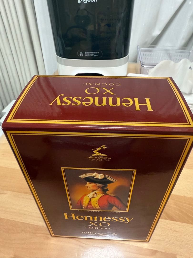 Hennessy XO 金キャップ 700ml ブランデー 【古酒】