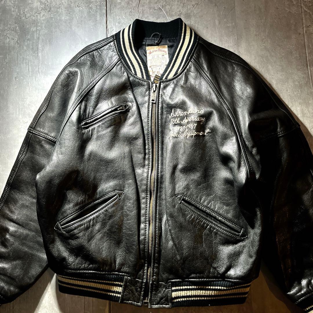 AVIREX 50周年記念モデル 刺繍　本革 レザー スタジャン アーチロゴ